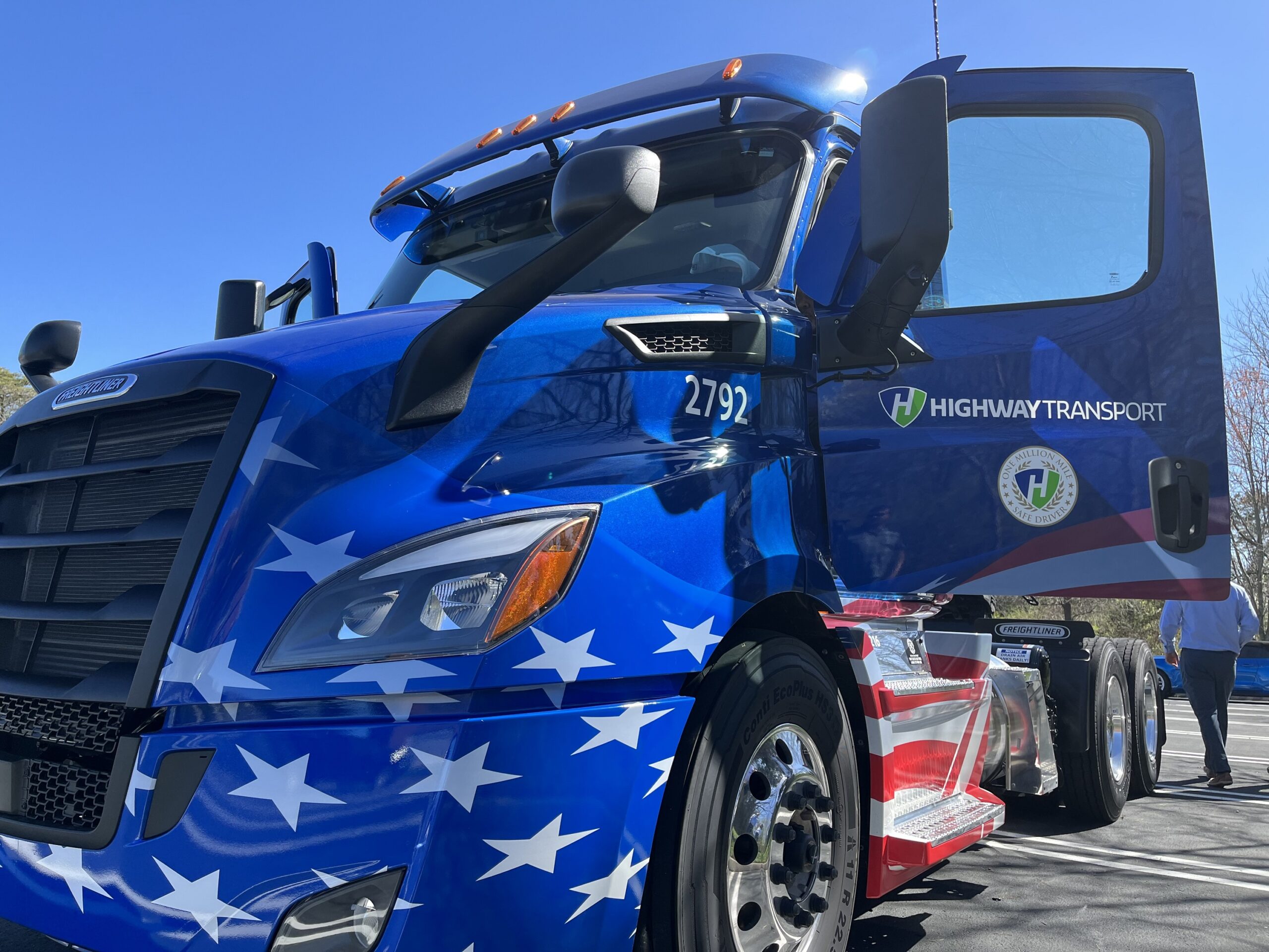 Dexter Ratliff Highway Transport million mile driver American flag tank truck wrap